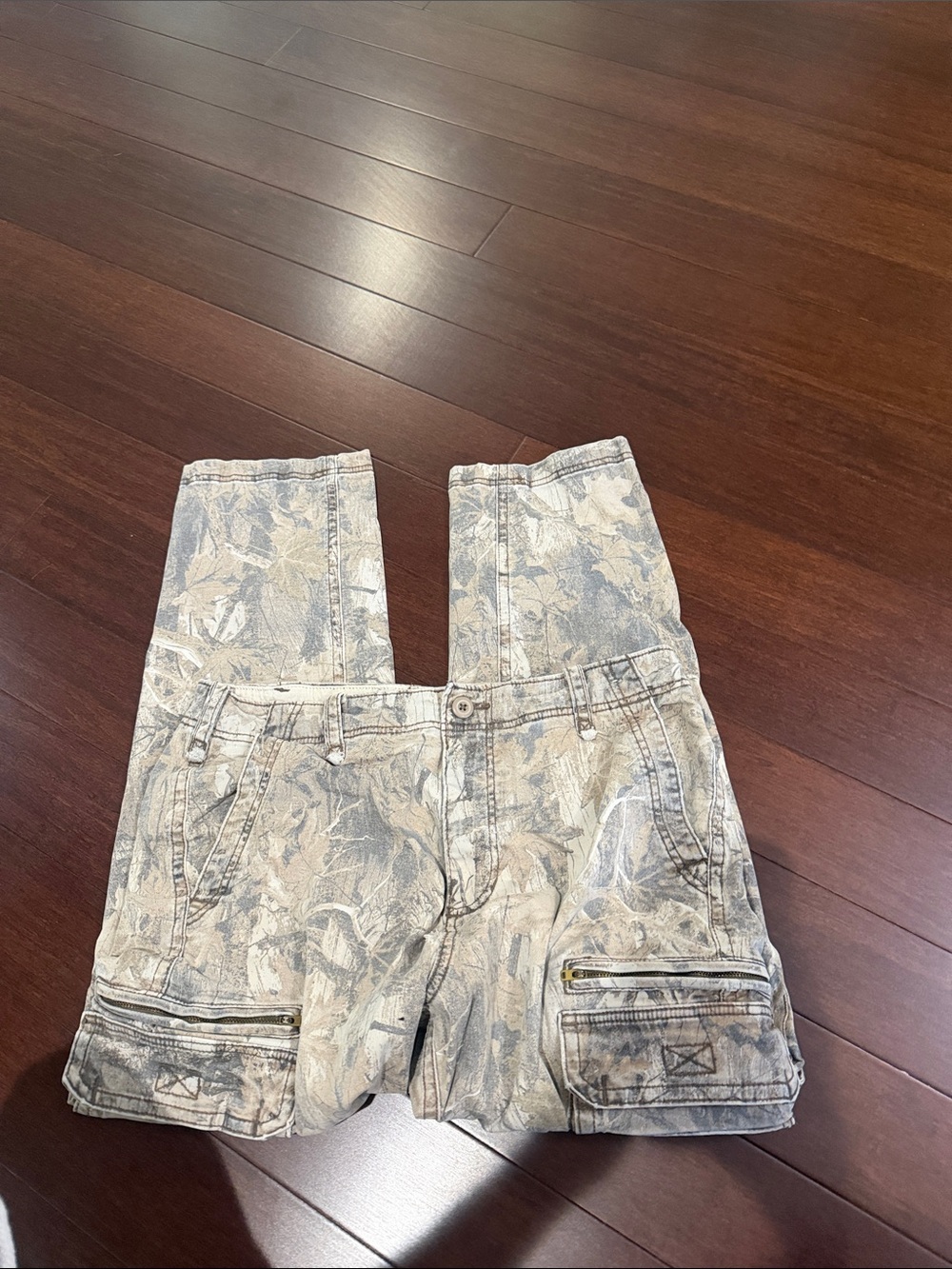 Hollister Beige camo Cargo Shorts